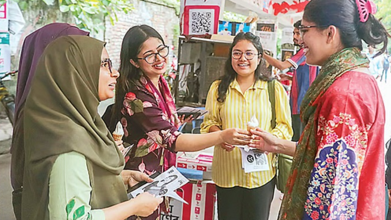 ছাত্রীরাই ডাকসুতে ব্যবধান গড়ে দিবে: উমামা ফাতেমা